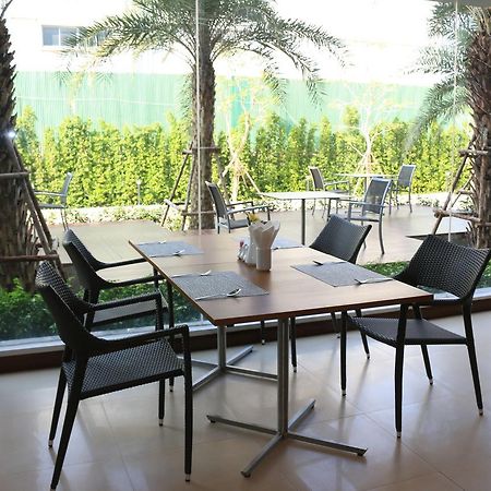 Park Srinakarin Hotel, Bangkok Exteriör bild